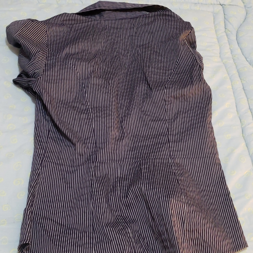 Tops - Picture 2 of 2